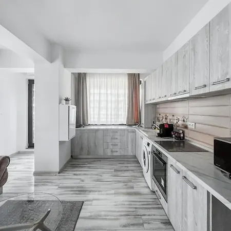 Black Sea - Building Stefan Apartment